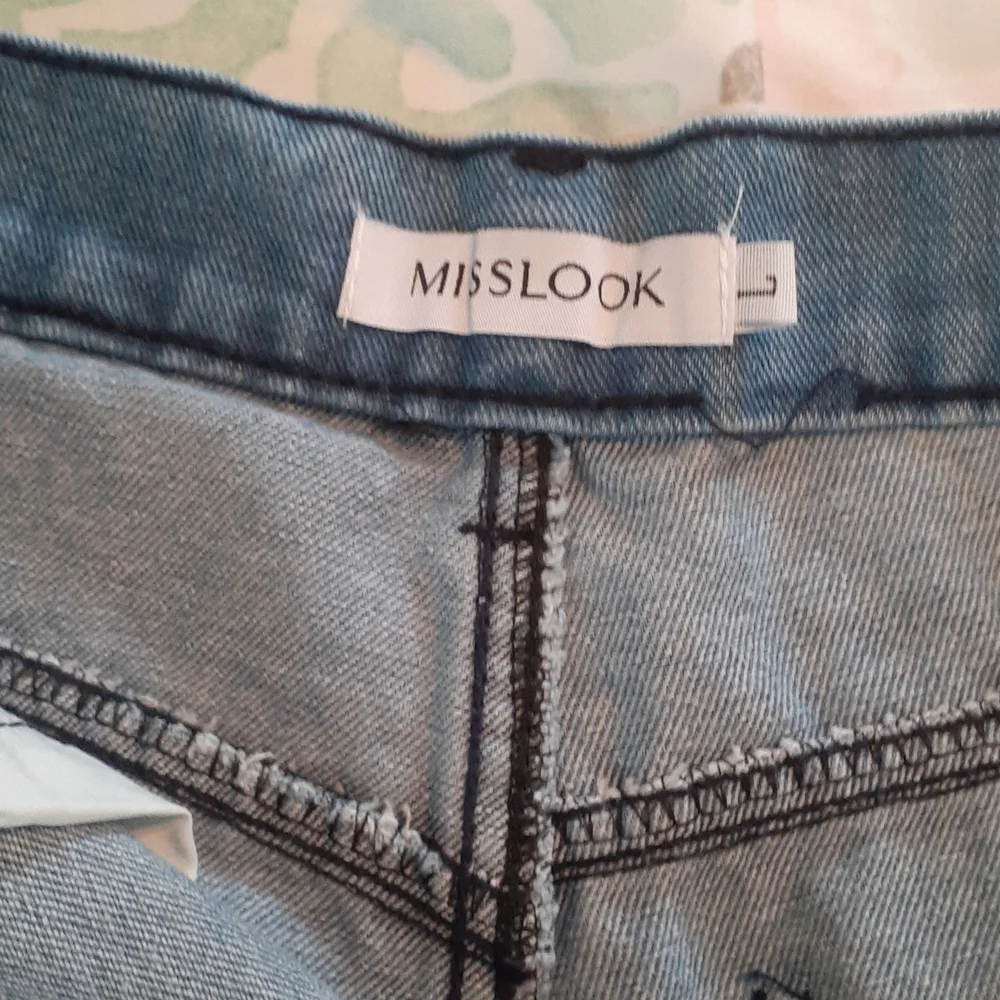 Miss Look colorful distressed jean shorts size large - Picture 5 of 7